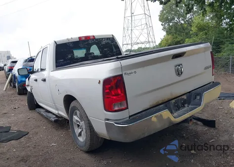 2019 Ram 1500 Classic Tradesman 4X4 6'4 Box z USA, uszkodzony, nr VIN 1C6RR7FT4KS673377